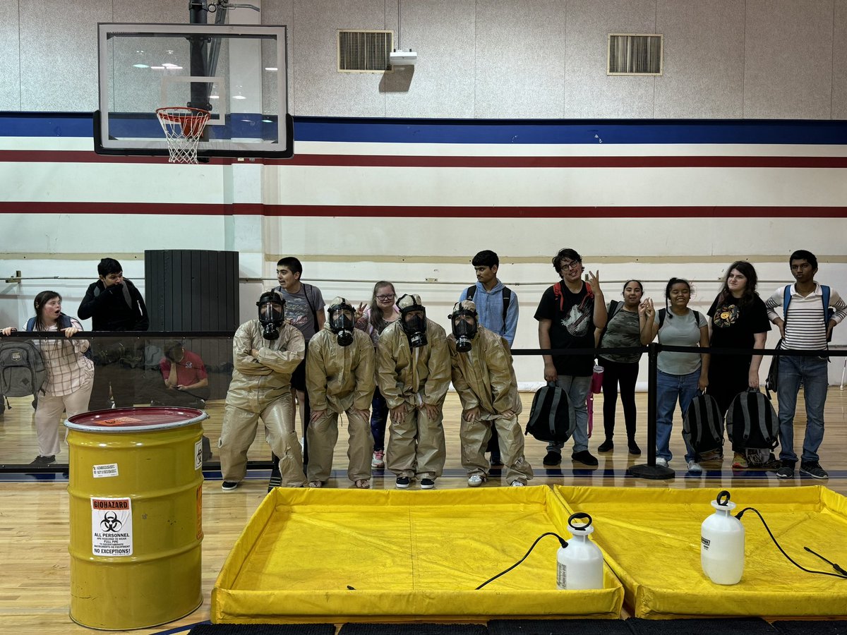 Dessard Norris (@dessardnorris) on Twitter photo Thank you Army National Guard for providing <a href="/LeanderHS/">Leander High School</a> with Mission Day! It was a great experience for our students. Thank you Army National Guard for providing <a href="/LeanderHS/">Leander High School</a> with Mission Day! It was a great experience for our students.