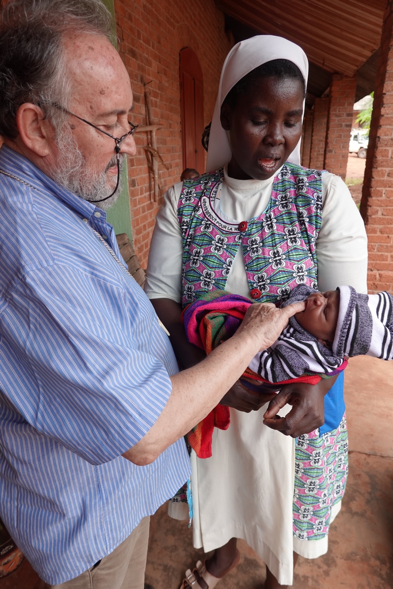 <a href="/FBangassou/">Fundacion Bangassou</a>  después de Bozoum, en vivo desde Bangassou: Santos, difuntos y otras cosas bozoum-espanol.blogspot.com/2024/11/heilig…