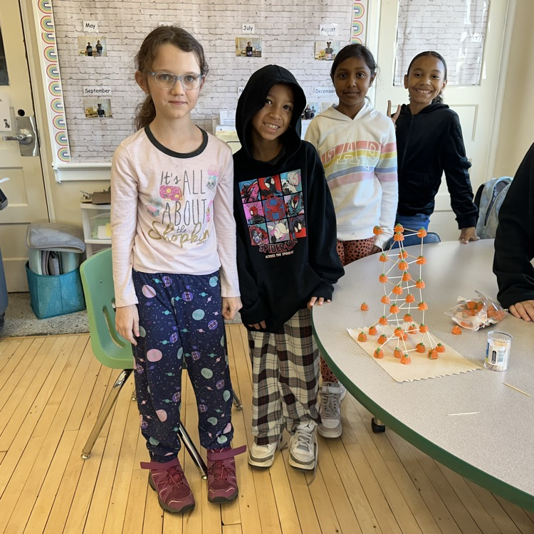 VC_Tigers's tweet photo. Hey VanFam! This week we had an absolutely amazing week. Monday was Matching Monday and our front office staff looked amazing in their matching shirts. Families got to meet our SEL team during Tiger Talk. Mrs. Brandt did a STEM project with her students. #VanFam #TigerTalk https://t.co/4XUI5ZQ1NJ