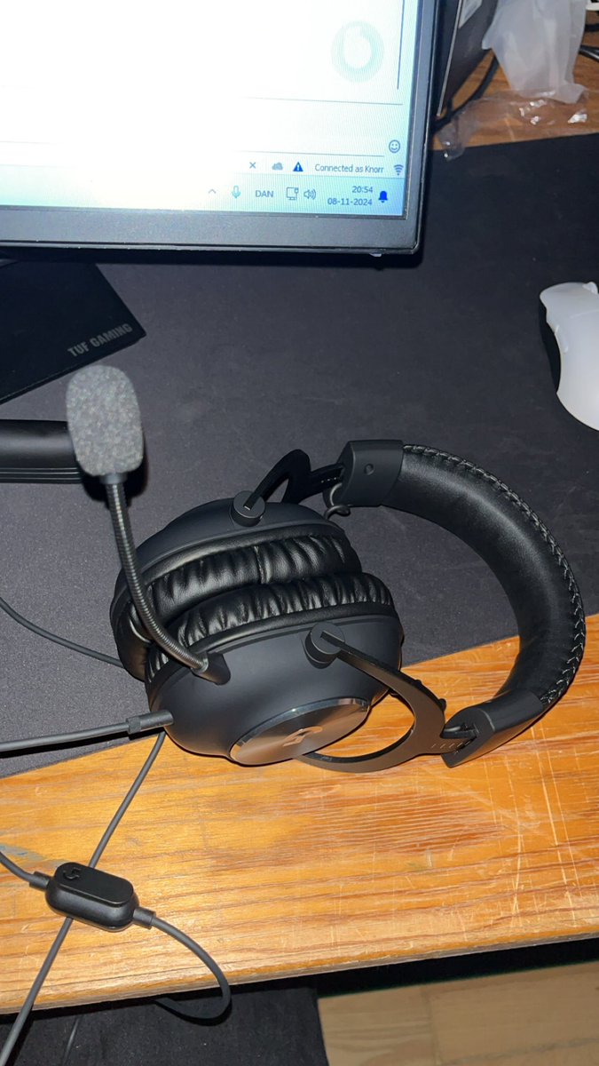 tak for lån af headsettet @Botmansxd
redningsmanden