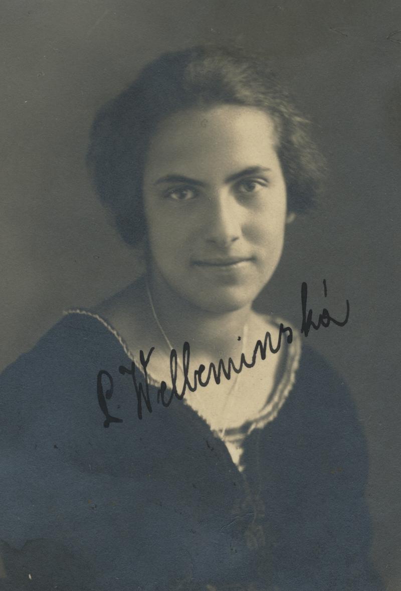 8 November 1904 | Czech Jewish woman, Pavla Kaufmannová, was born in Prague.

She was deported to #Auschwitz from #Theresienstadt ghetto on 6 October 1944. She did not survive.