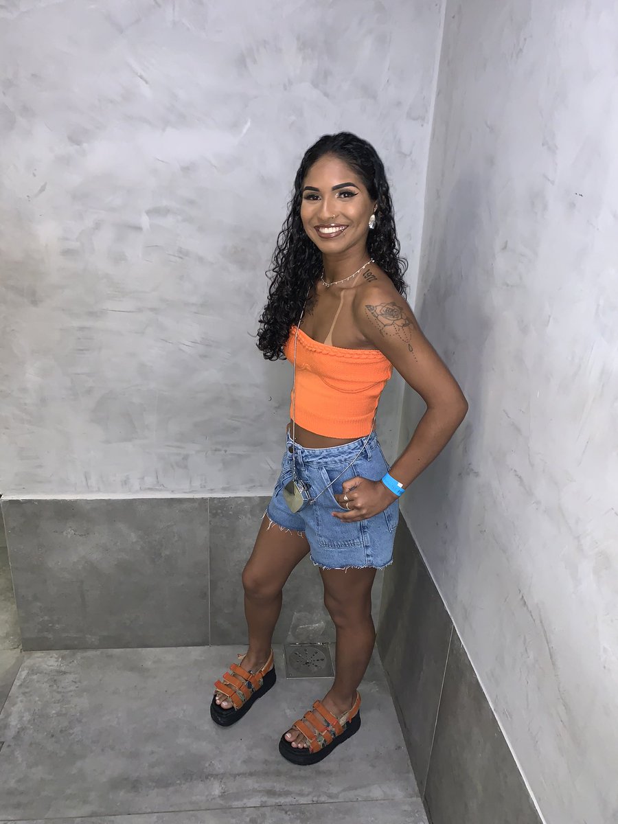 Audaz, revel, vivaz 🤍