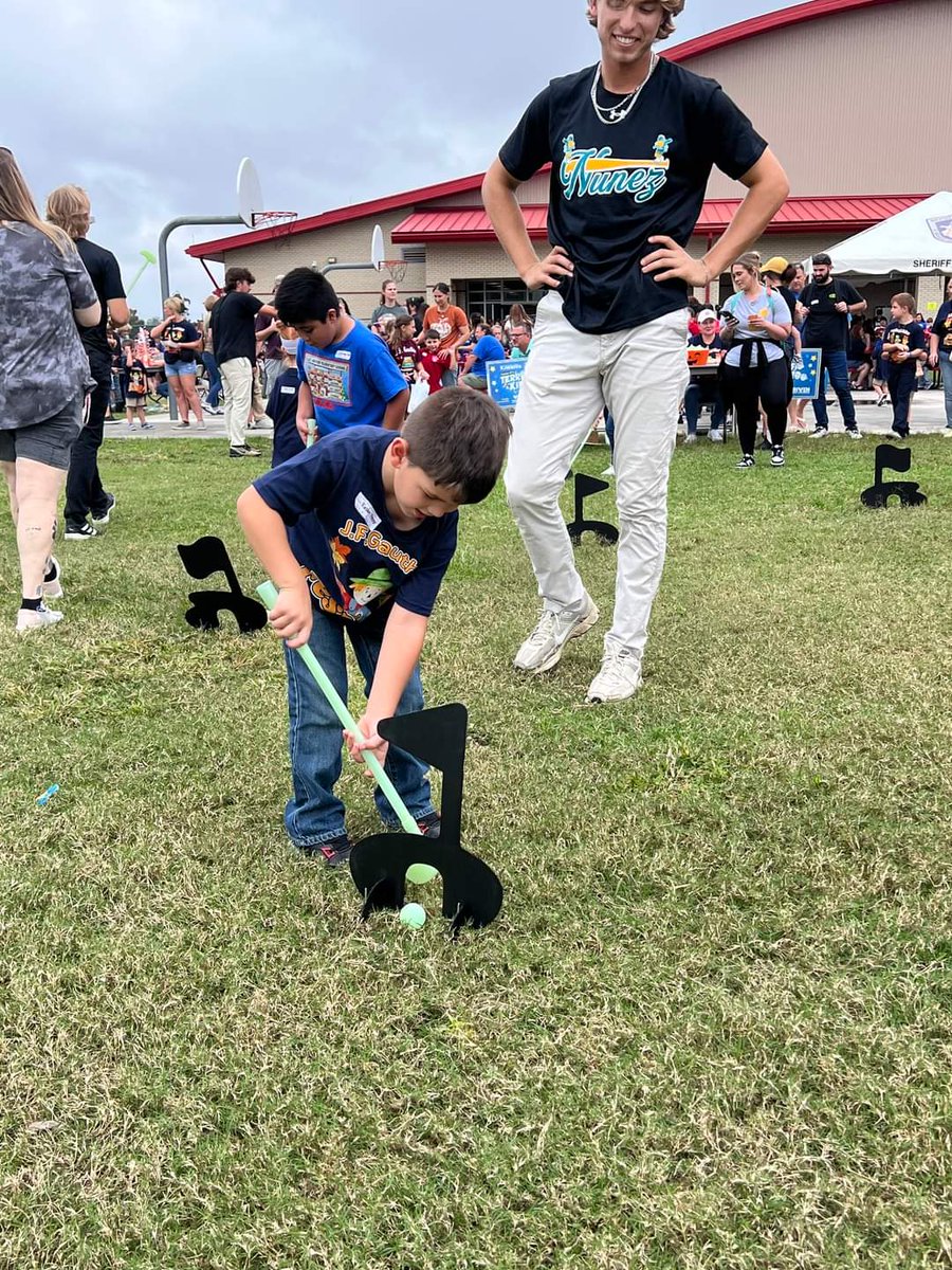 Katherine Lemoine tweet media