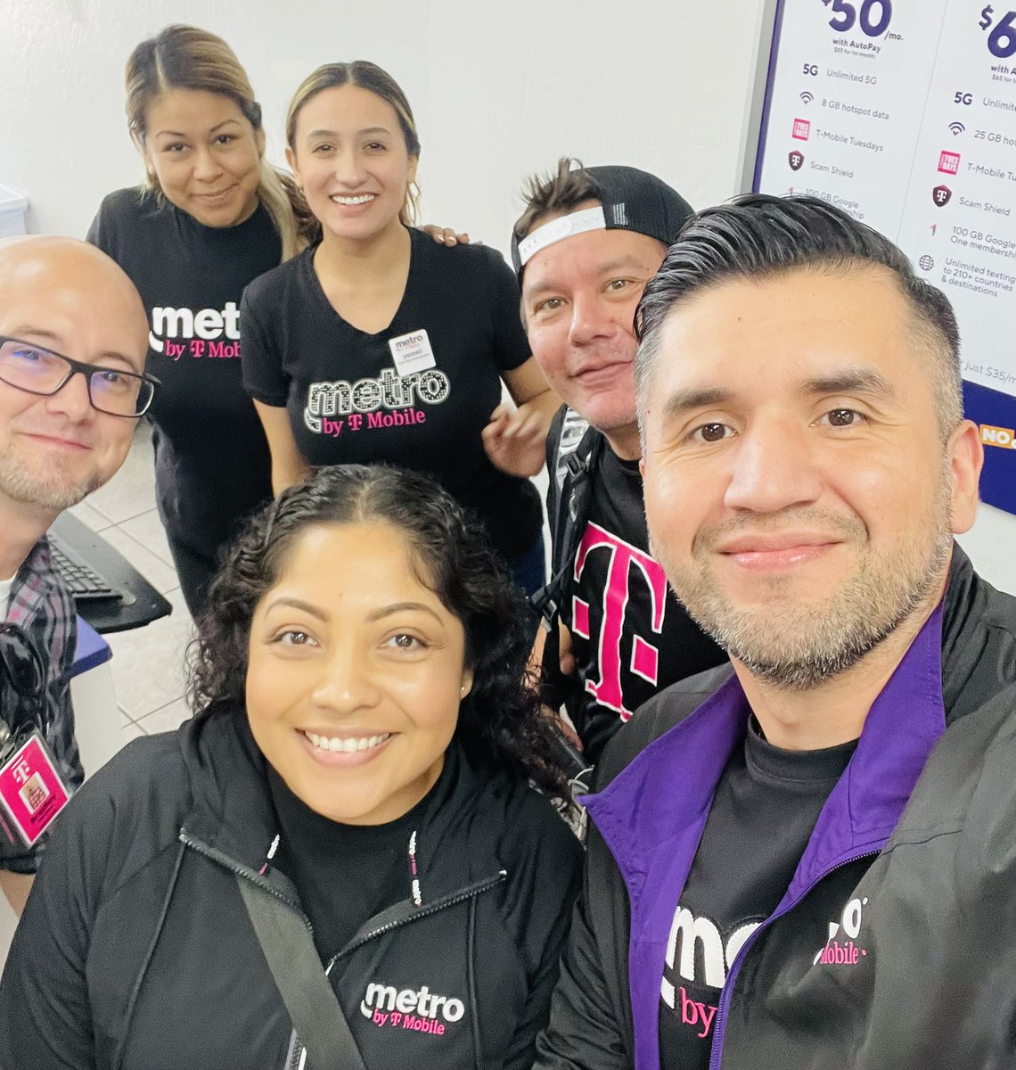 Vanessa Gonzalez tweet media