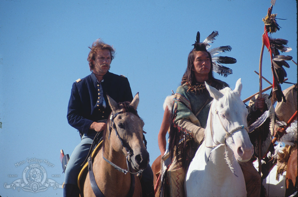 ashbanner82's tweet photo. 'Dances with Wolves' del director Kevin Costner se estrenó en este día hace 34 años en cines (9 de noviembre de 1990).
#Enestedía #Enestafecha #90s #DanceswithWolves #KevinCostner #OTD https://t.co/mXYXESeOej