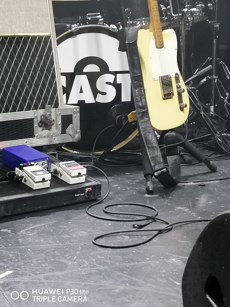 john_FOCC's tweet photo. An amazing night watching one of my favourite ever bands @castofficial play in right here in Cork.
"Creamy Beamie"!!
Come back soon... https://t.co/s2yXJ9lN2h