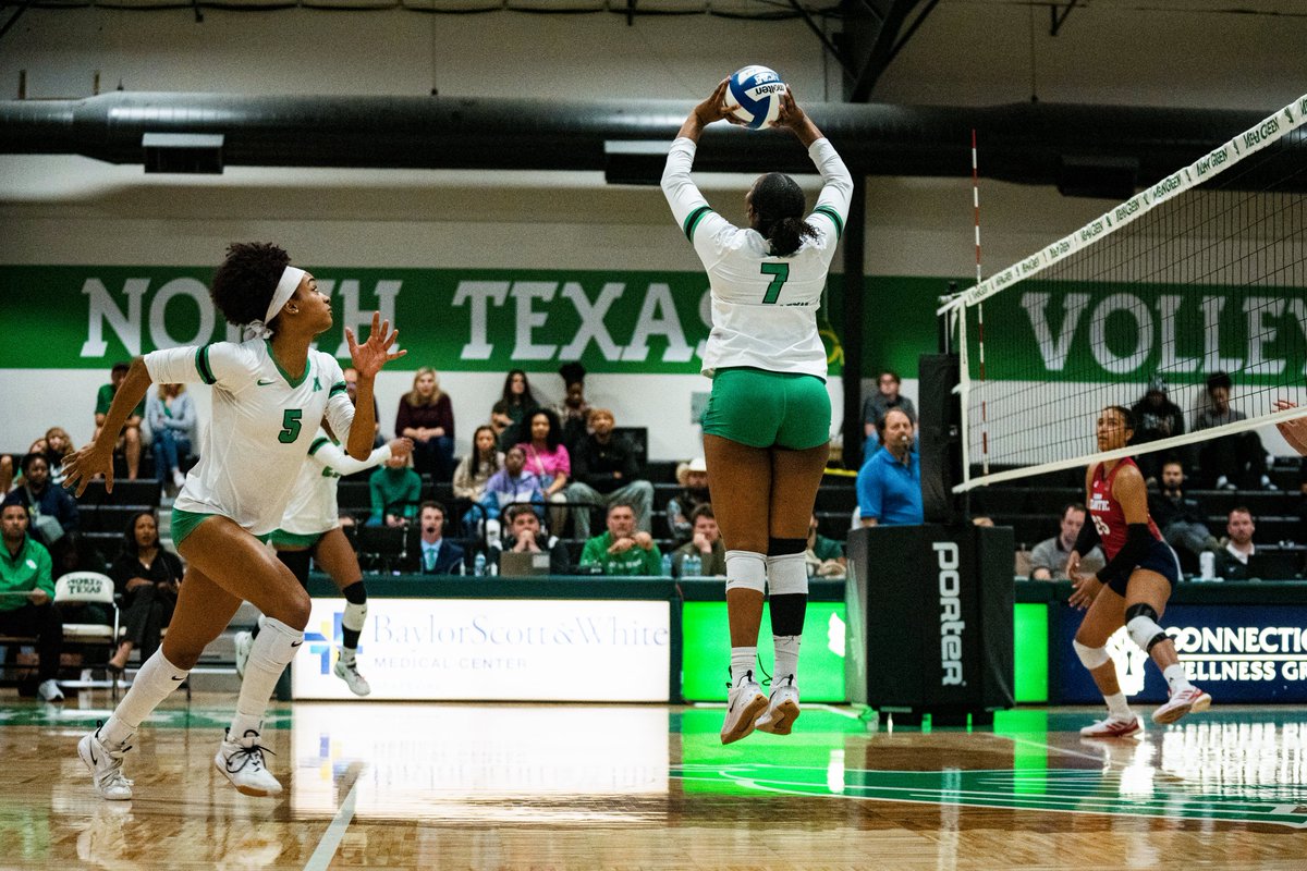 MeanGreenVB's tweet photo. Frames through 2⃣

#GMG 🟢🦅 https://t.co/ImdanTvr4x