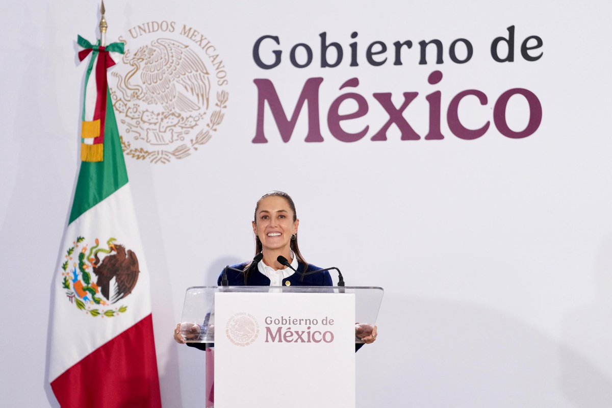 rosaicela_'s tweet photo. Muy contenta de visitar #SanLuisPotosí, junto con la Presidenta @Claudiashein, quien encabezó el programa Pensión Mujeres Bienestar. 👏🏽👏🏽👏🏽🇲🇽 #EsTiempoDeMujeres https://t.co/YjlkxZUe3i