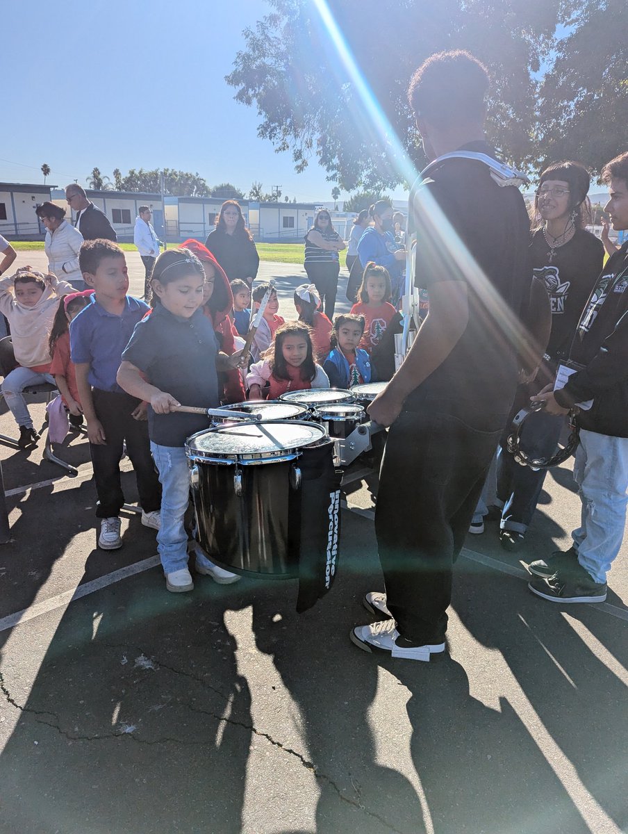 Vanessa Salas (@vsalasmath) on Twitter photo TY <a href="/NogalesNobles/">NogalesHighSchool</a> Regiment for sharing your talents with our <a href="/NorthamPride/">Northam Knights</a> scholars. Northam alumni inspiring the next generation. <a href="/RowlandSchools/">Rowland Schools</a> TY <a href="/NogalesNobles/">NogalesHighSchool</a> Regiment for sharing your talents with our <a href="/NorthamPride/">Northam Knights</a> scholars. Northam alumni inspiring the next generation. <a href="/RowlandSchools/">Rowland Schools</a>
