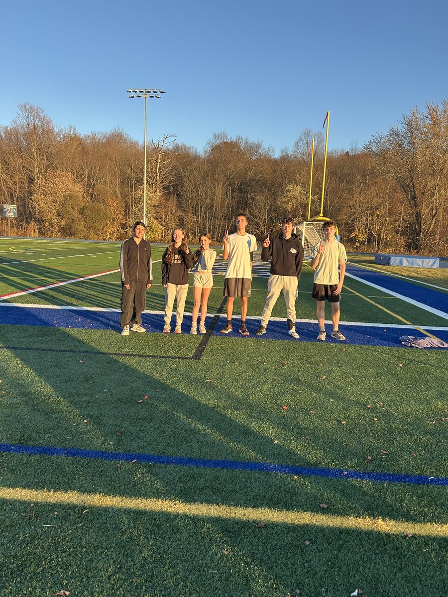 Mahopac XC tweet media