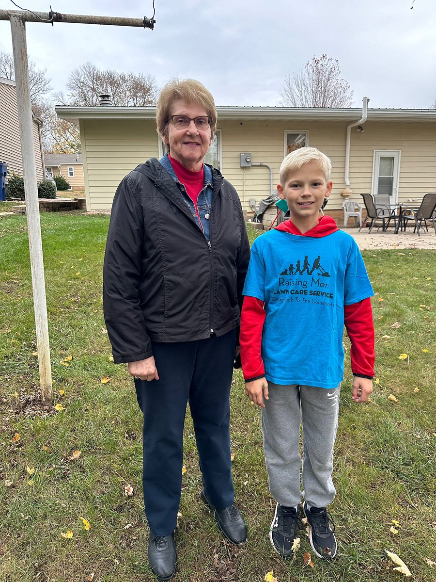 iamrodneysmith's tweet photo. Benjamin of Wayne, NE who is taking part in our  50-yard challenge got a lawn in recently ! Nice  job !! Lawn 40 !!10 left !! https://t.co/QQL6T0k886