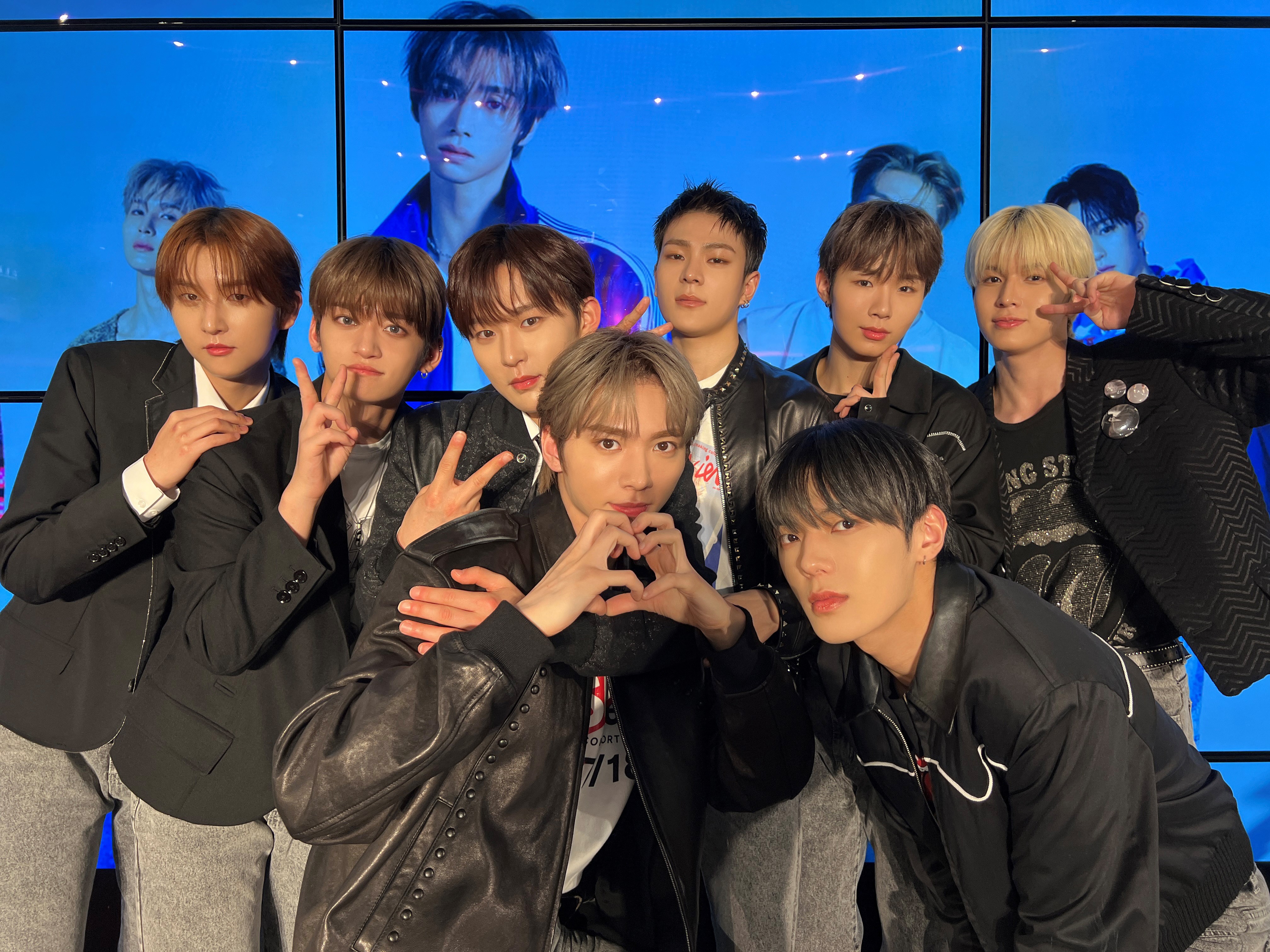 TIIIII！！　love+luck+loyalty-700（値引き)3点 TIIIII！！ love+luck+loyalty-700（値引き)3点 TIIIII！！ love+luck+