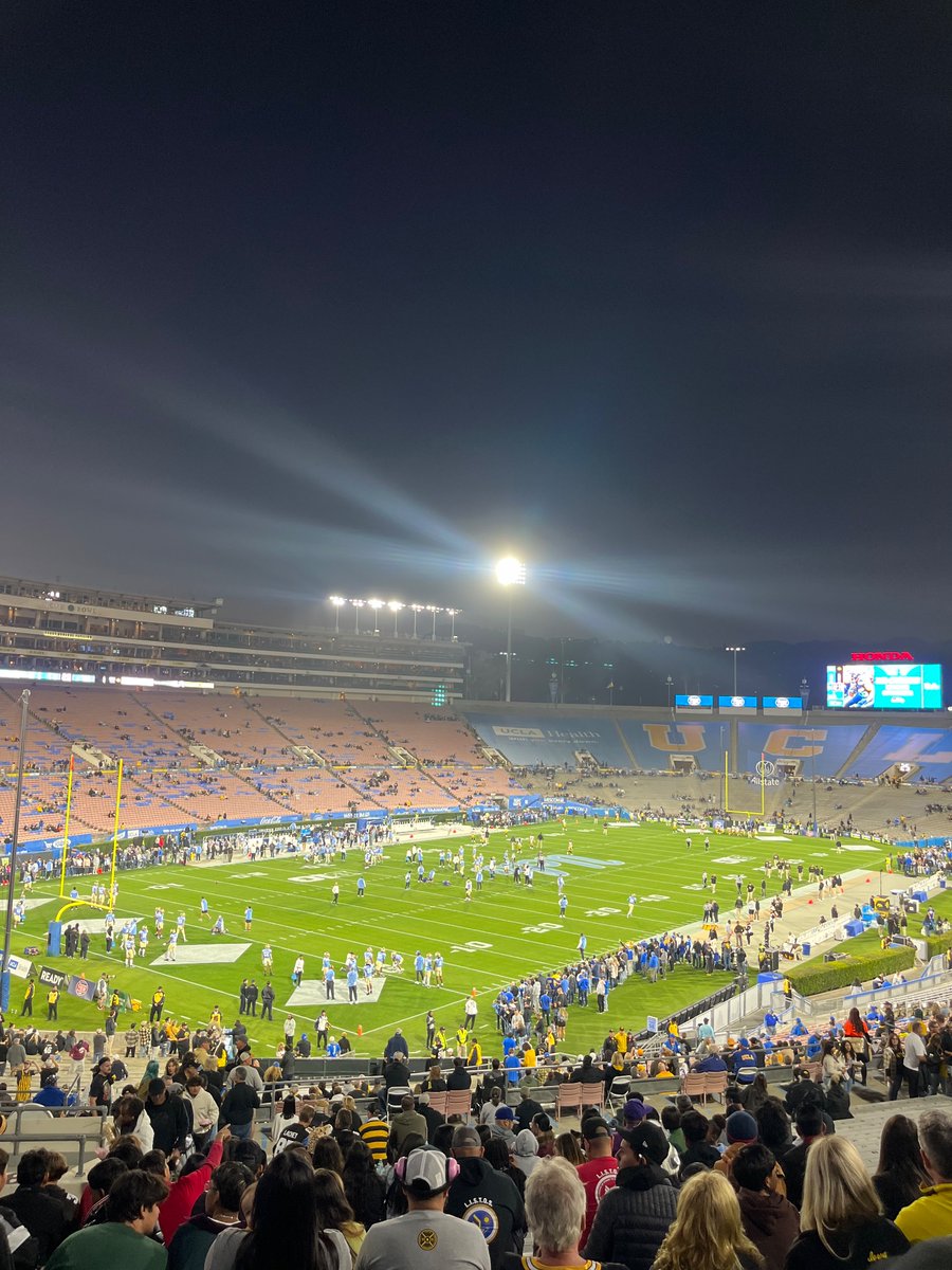 huntinhandle's tweet photo. B1G Football https://t.co/heYOl8mREc
