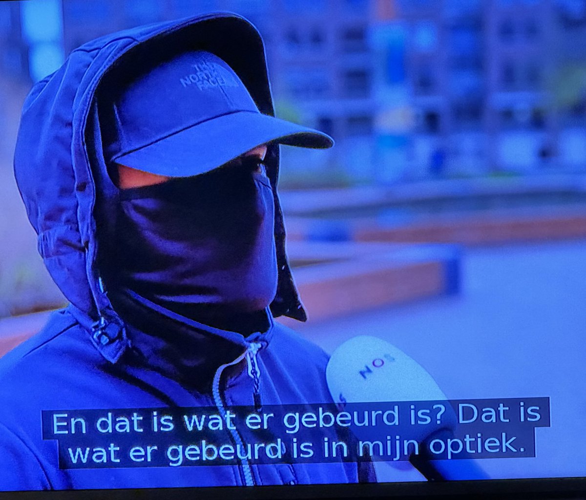 Ben eerlijk gezegd ook klaar met die gezichtsbedekking. Dat mag wellicht rechts klinken, ik vind dat er grenzen zijn en dit is er voor mij een. Zeker als #nosjournaal dan ook nog zo'n figuur de ruimte biedt om zijn lulverhaal te doen: dit was geen verdedigen maar pure jodenjacht!