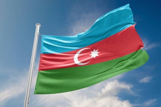 birsetriniziile's tweet photo. ❤️🇦🇿Buraxınız, seyr edəyim düşünəyim, oxşayayım,
Şu sevimli üç boyalı, üç mənalı bayrağı🇦🇿❤️

#BayraqGünü
#9Noyabr https://t.co/9huG5IbDBW