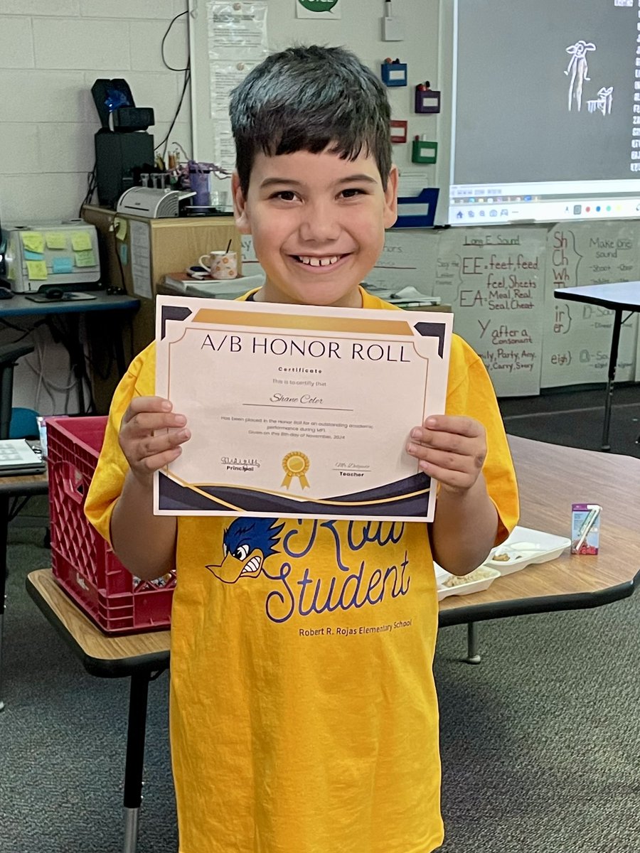 Edna I Peña (@ednaibarbo1) on Twitter photo Join me in congratulating our friend, in achieving A/B Honor Roll! We’re super proud of you Shane! <a href="/RobertRRojas_ES/">Jennifer Marquez</a> #ALLIn, #TeamSISD, #beaksup Join me in congratulating our friend, in achieving A/B Honor Roll! We’re super proud of you Shane! <a href="/RobertRRojas_ES/">Jennifer Marquez</a> #ALLIn, #TeamSISD, #beaksup