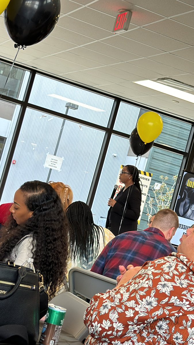 Leigha_Curry7's tweet photo. Growing & Learning together! We’re focused on Connecting, Coaching, and Commanding High Quality Instruction in the West. #BetterTogether #FridayFeels https://t.co/FLnpM2bawa