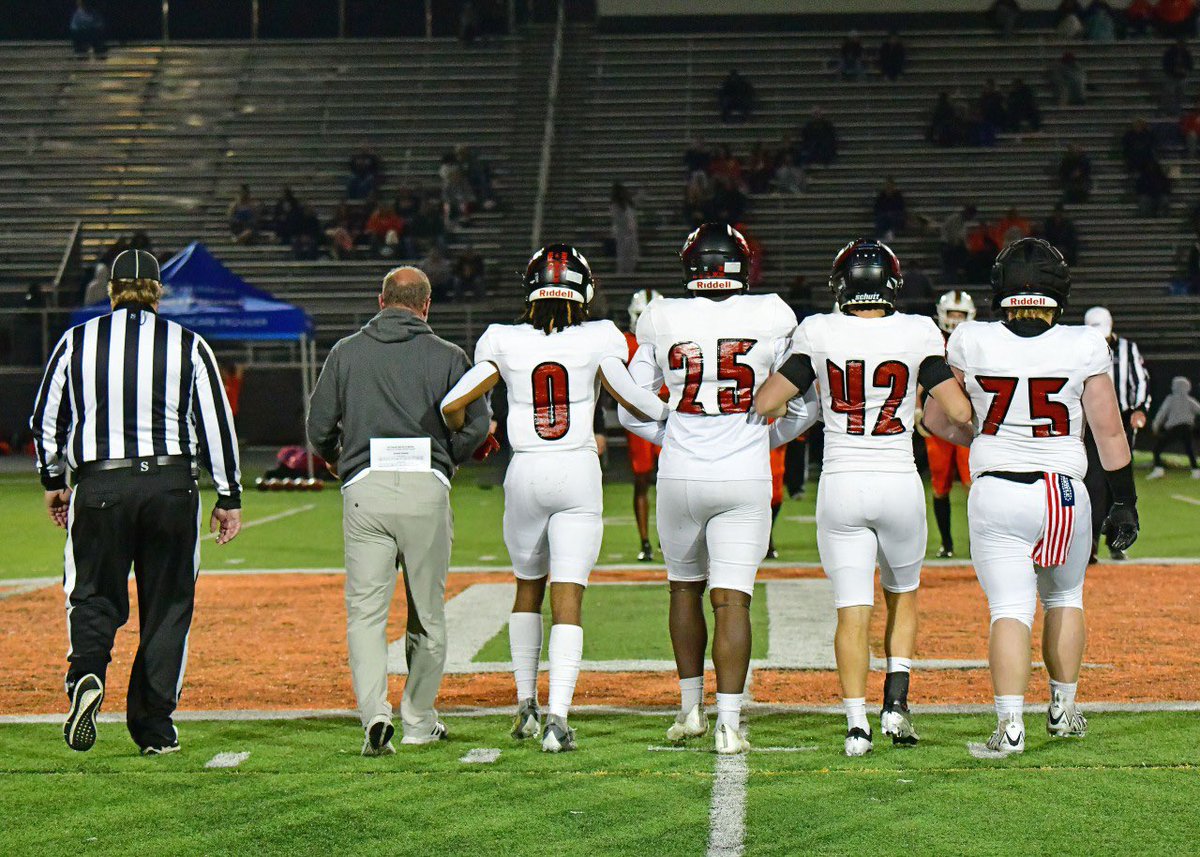 Senior Season Highlights 
48 Total Tackles
5 TFL
2 forced fumbles
3 Rushing TD

hudl.com/v/2Qidbf