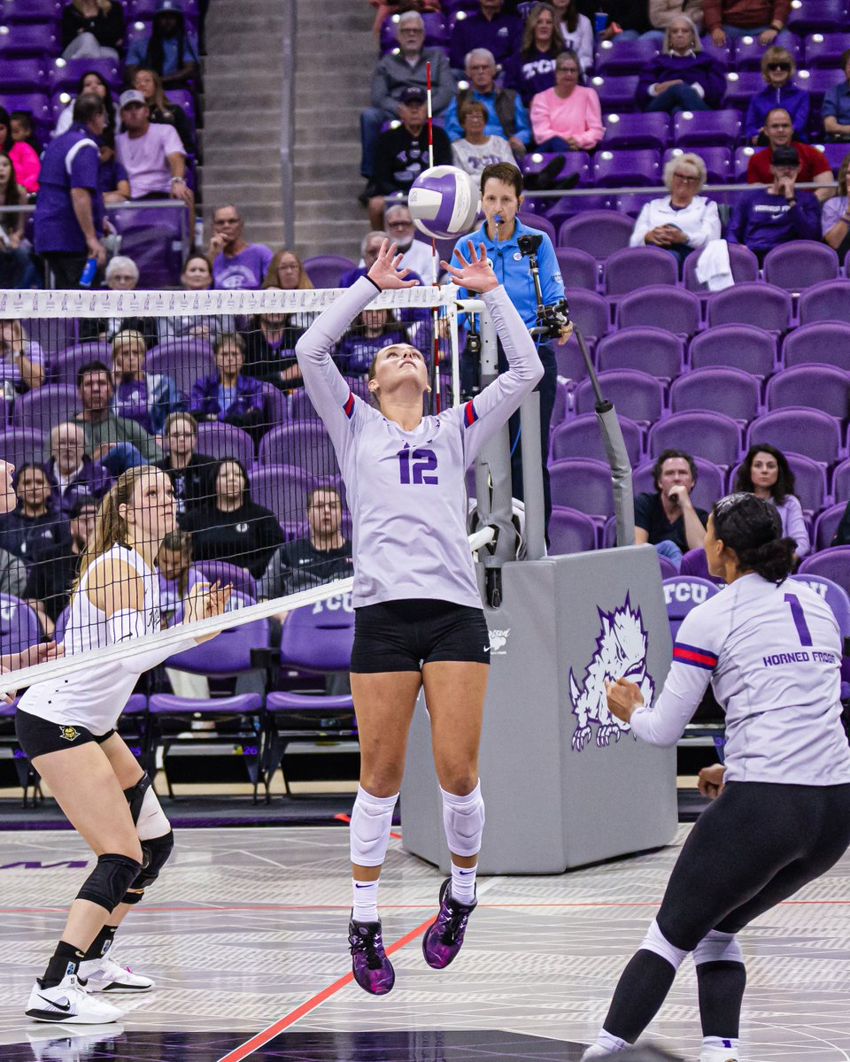 1️⃣5️⃣0️⃣0️⃣ career assists for lily! 

#gofrogs | <a href="/lilydiane21/">Lily Nicholson</a>