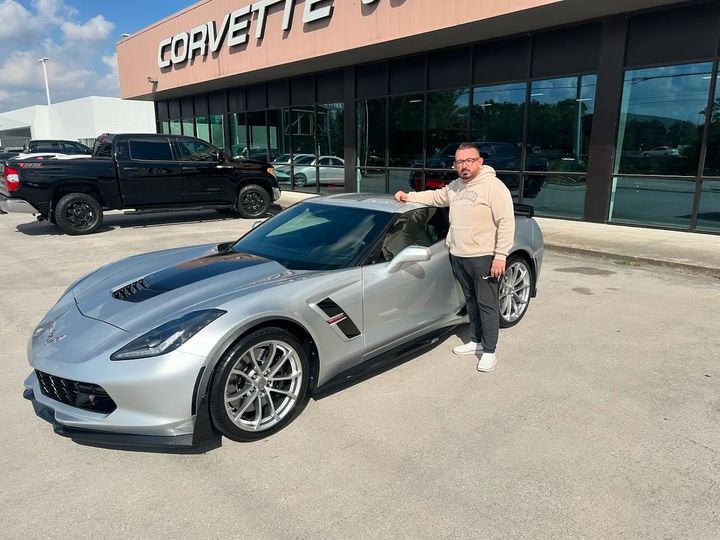 corvette_world's tweet photo. Congratulations to Crosby on his 2017 Silver Corvette Grand Sport Coupe #corvetteworldhouston #corvette #c7corvette #c7grandsport #corvettelifestyle #corvettefamily #corvidsofinstagram #corvetteworldhouston https://t.co/KPeLfdEeyT