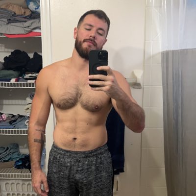 DillonPadfield2's tweet photo. #NewProfilePic https://t.co/sehNwyLnIN
