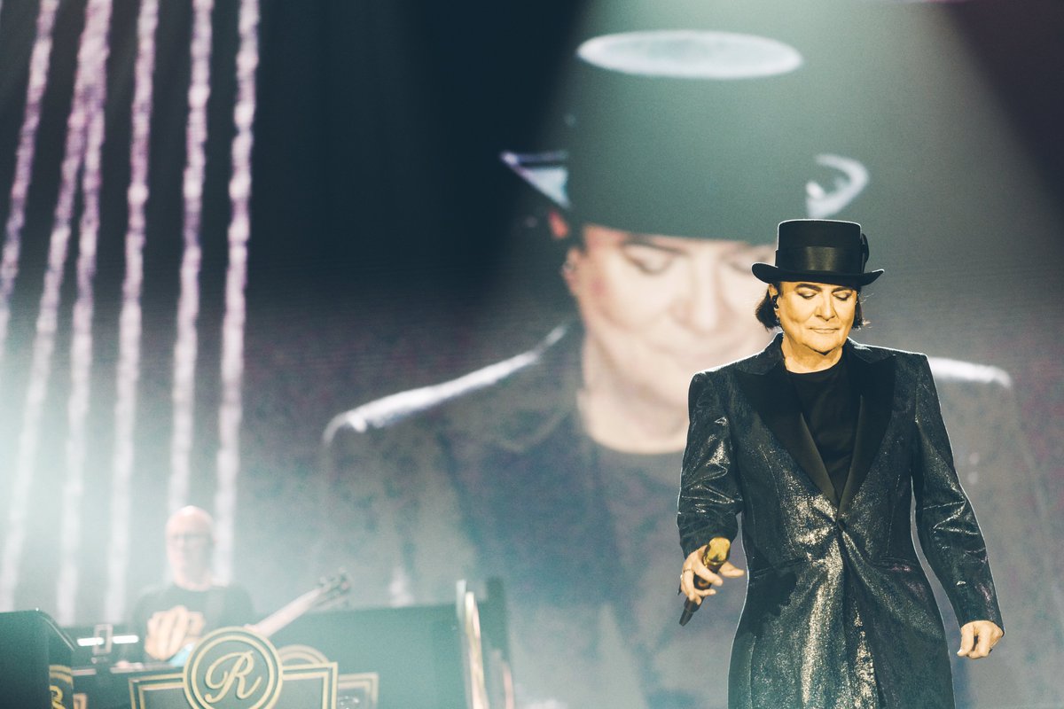 Renato Zero tweet media