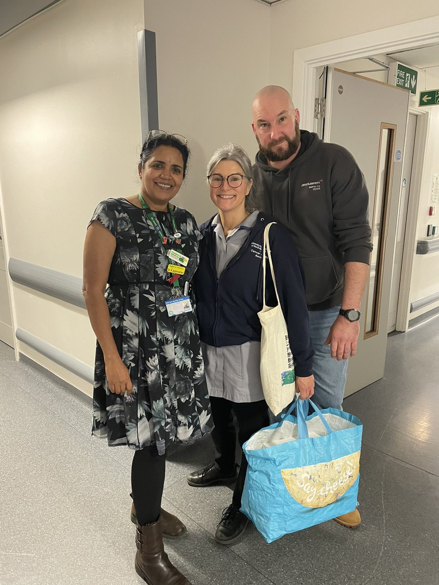 apurna_j's tweet image. A sad farewell to our great colleague @Rebeccaelwell3 @UHNM_NHS whom I admired for her excellent care to patients with lymphoedema. Wishing her well in her career journey 🙏💐 @BessexChris @RachGreen55 @morris_annmarie @AnnMarieRiley10 @mjvlewis @SteveRushton05 #redleg #Passion