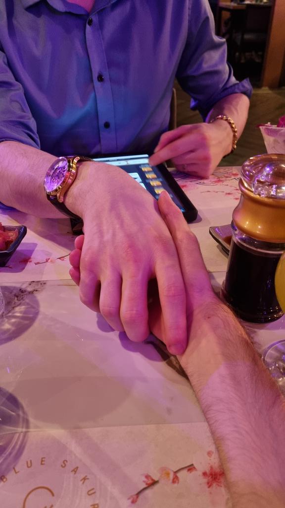 CapJam_'s tweet image. on a date with @the_jrm, I'm kinda nervous!!!