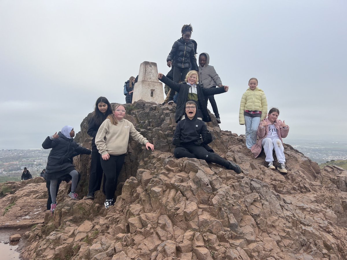 Mrs Mack tweet media