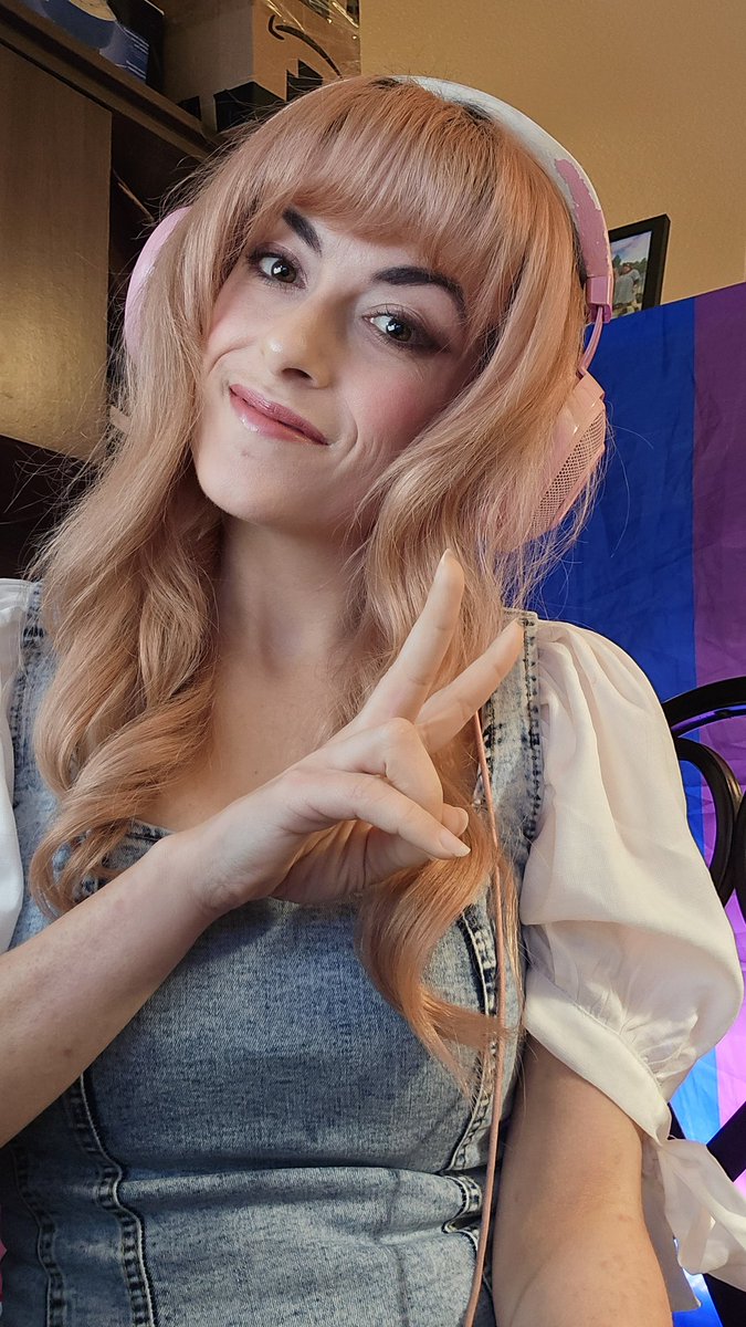 Live playing Dragon Deez Ages or something ✌️