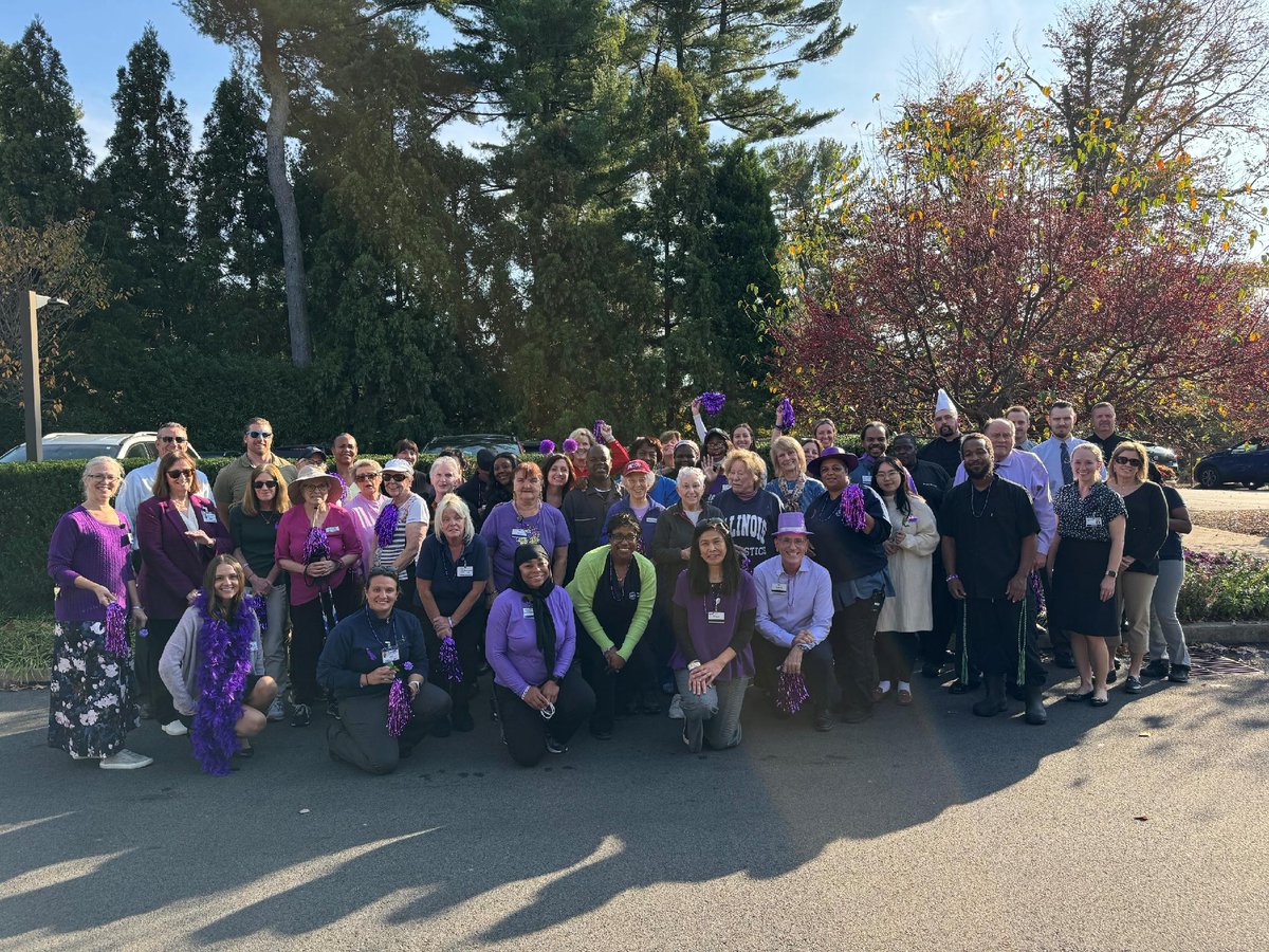 WaverlyHeights's tweet photo. This week, in honor of National Alzheimer's Disease Awareness Month, Waverly residents and staff took the extra step in the fight against Alzheimer's. 💜 https://t.co/M2wns8zJtA
