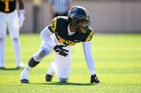 #AGTG After a great conversation with <a href="/CoachBishopSU2/">Coach John Bishop</a> and <a href="/CoachMcarr/">Matthew Carr</a> I’m beyond blessed and grateful to receive an offer from Southwestern University!!!
<a href="/chadpegues1/">Chad Pegues</a> <a href="/TXPrivateFBGuy/">Texas Private School Football</a> <a href="/JonVanCleave/">Jon Van Cleave</a> <a href="/grace_prep/">Grace Prep Football</a>