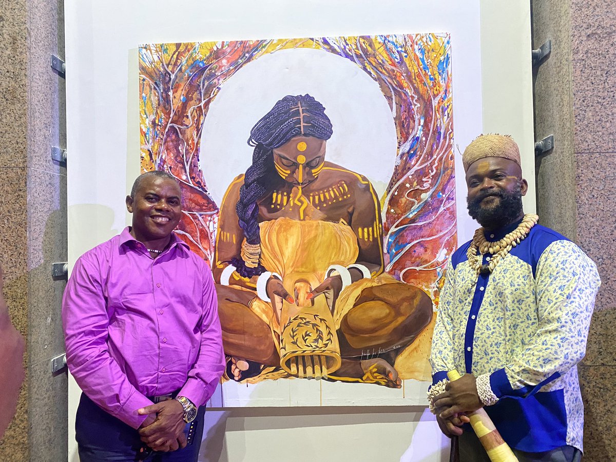 gapega_'s tweet photo. No podemos dejar sin publicar esta belleza. Unas obras espectaculares que reflejan historias y muestran secuencias importantes de una cultura llena de vida. 🇬🇶

#Cultura #GuineaEcuatorial #Turismo #Cultura #Arte #CCEM #Pacobuika https://t.co/A1i9vVhbJ2