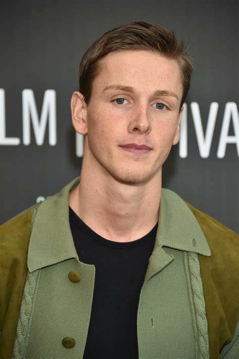 VandyPrice's tweet image. Wait...you're telling me these dudes aren't the same dude?