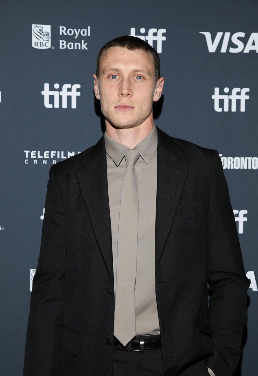 VandyPrice's tweet image. Wait...you're telling me these dudes aren't the same dude?