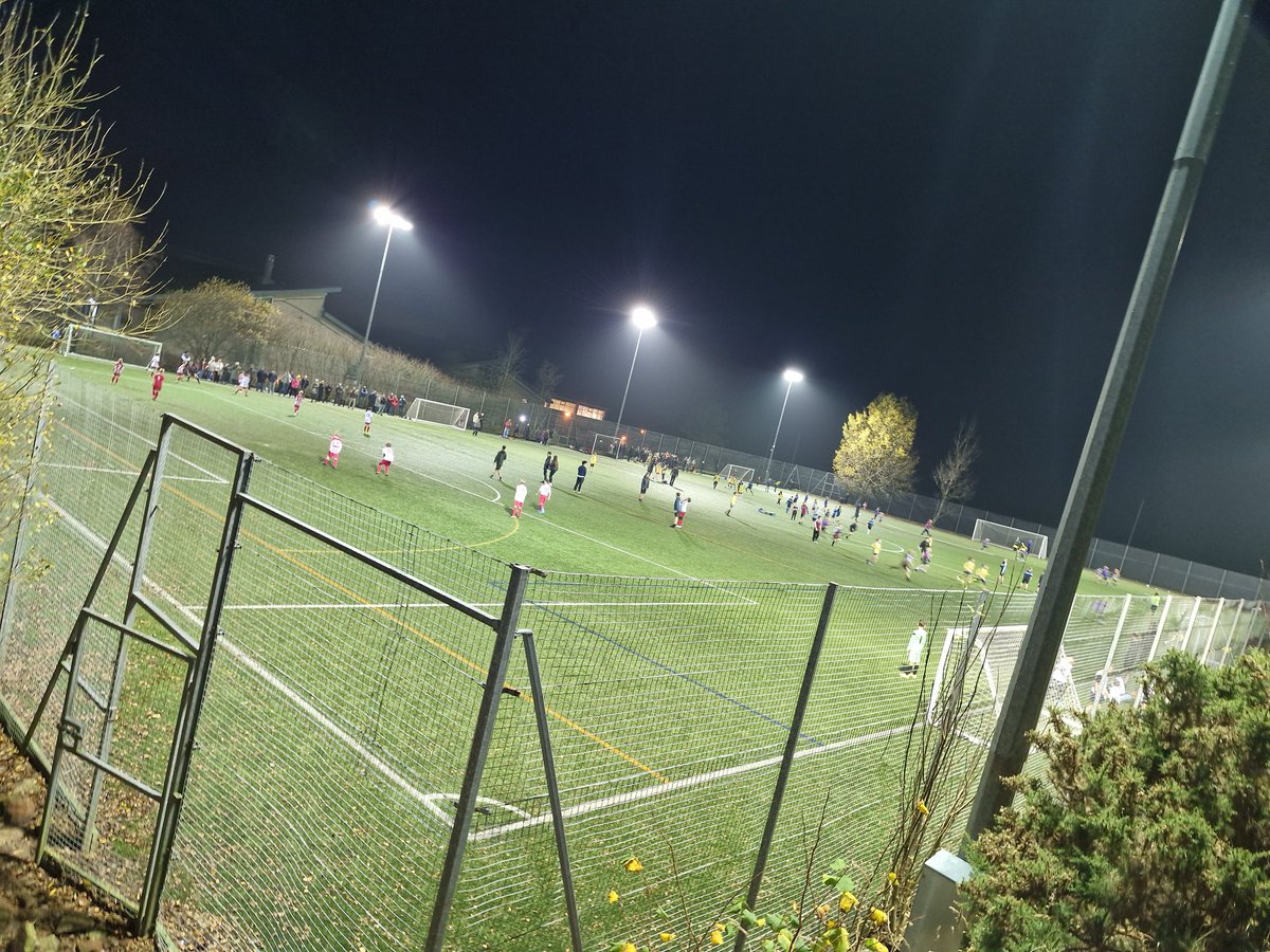 Neil Thomson tweet media