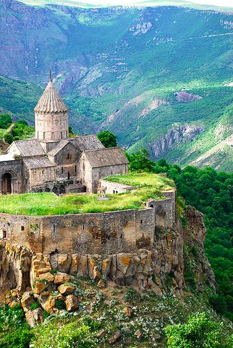 This is almost exactly the castle I envisioned when I wrote my haibun novel about a young monk whose best friend is a comfrey plant