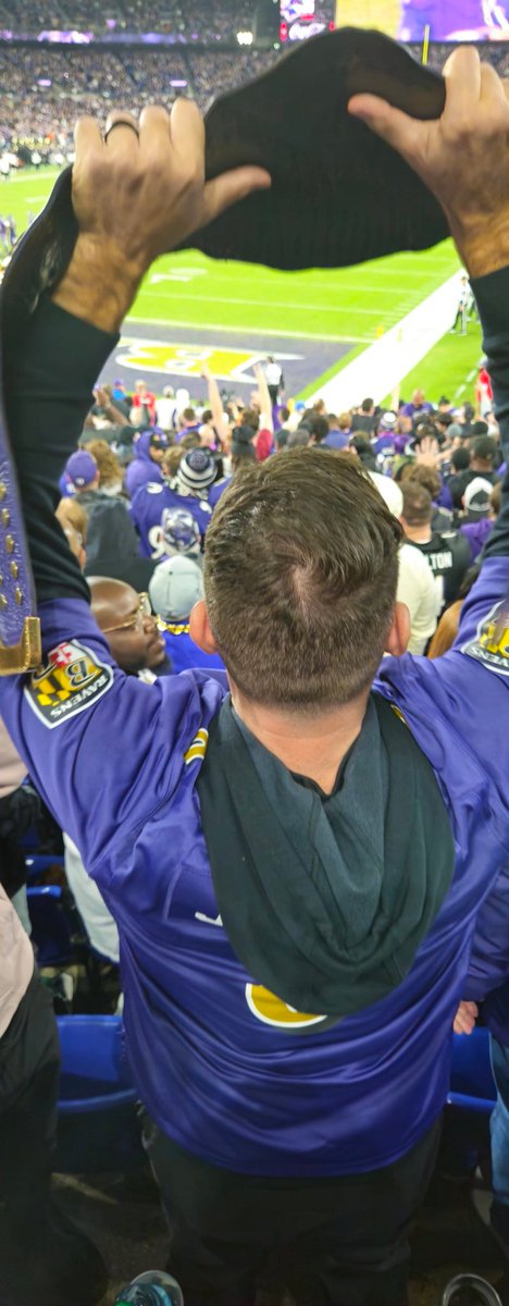 CJ Neuman (@thecjneuman) on Twitter photo It was a pleasure meeting you last night, <a href="/JustinPugh/">Justin Pugh</a>
And thanks for the 5-Hour Energy! Do you think the belt was a hit last night? It was a pleasure meeting you last night, <a href="/JustinPugh/">Justin Pugh</a>
And thanks for the 5-Hour Energy! Do you think the belt was a hit last night?