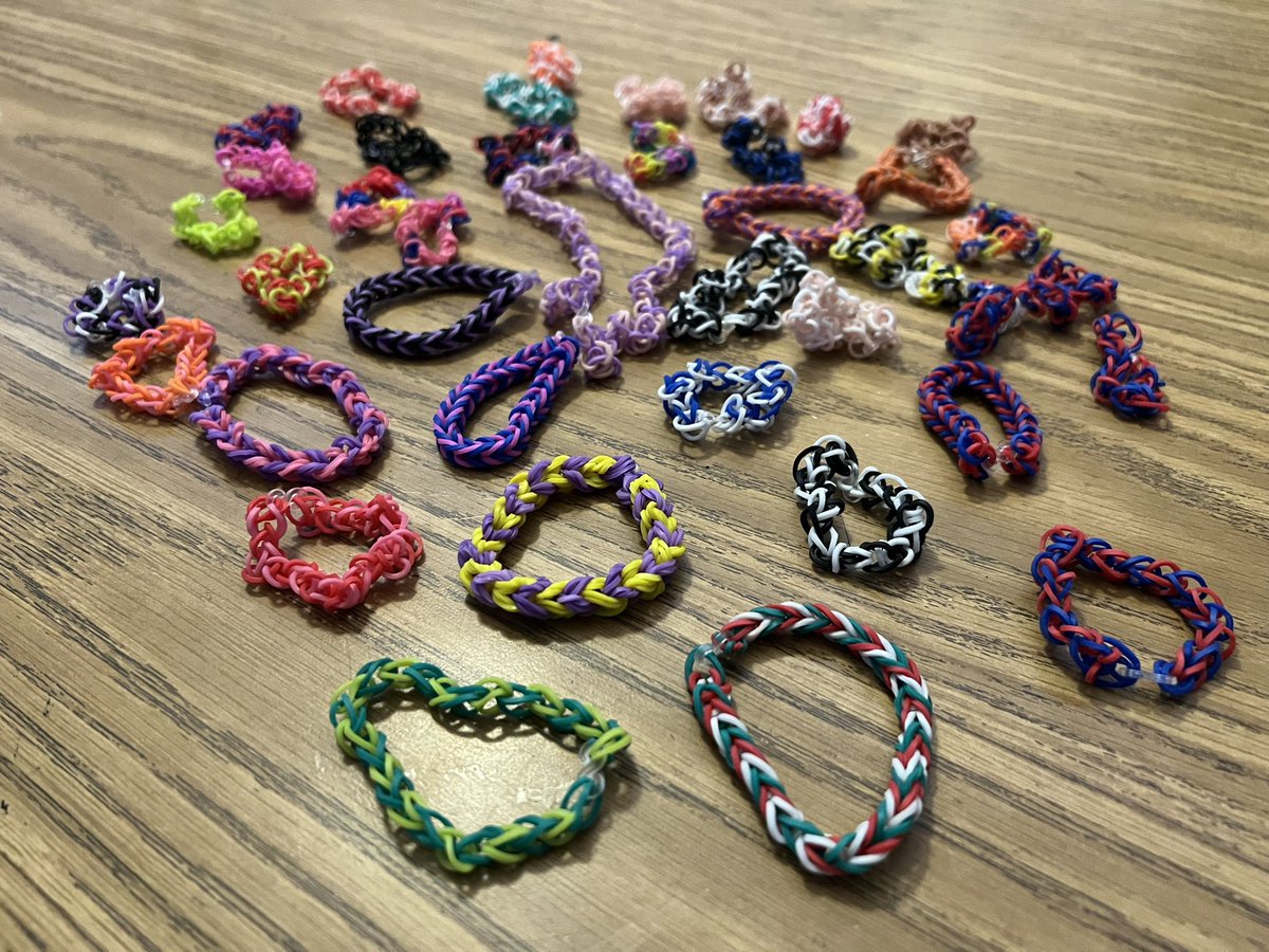 This week <a href="/IandGCenter/">I&G Center</a>, Owls learned how to loom rubber band bracelets! Their color choices were inspired by two principles of art: #unity and #variety. <a href="/gutiexfer/">Fernando X Gutierrez</a> <a href="/McAllenISD/">McAllen ISD</a> <a href="/mcallenfinearts/">McAllen ISD Fine Arts</a> #IandGCenter #Owlitude #McAllenISD #WeAreIandG