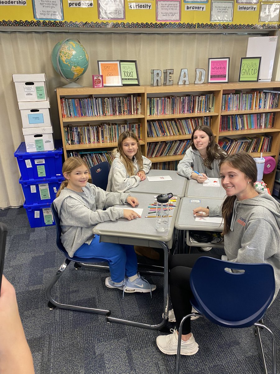 Joelle Ross tweet media