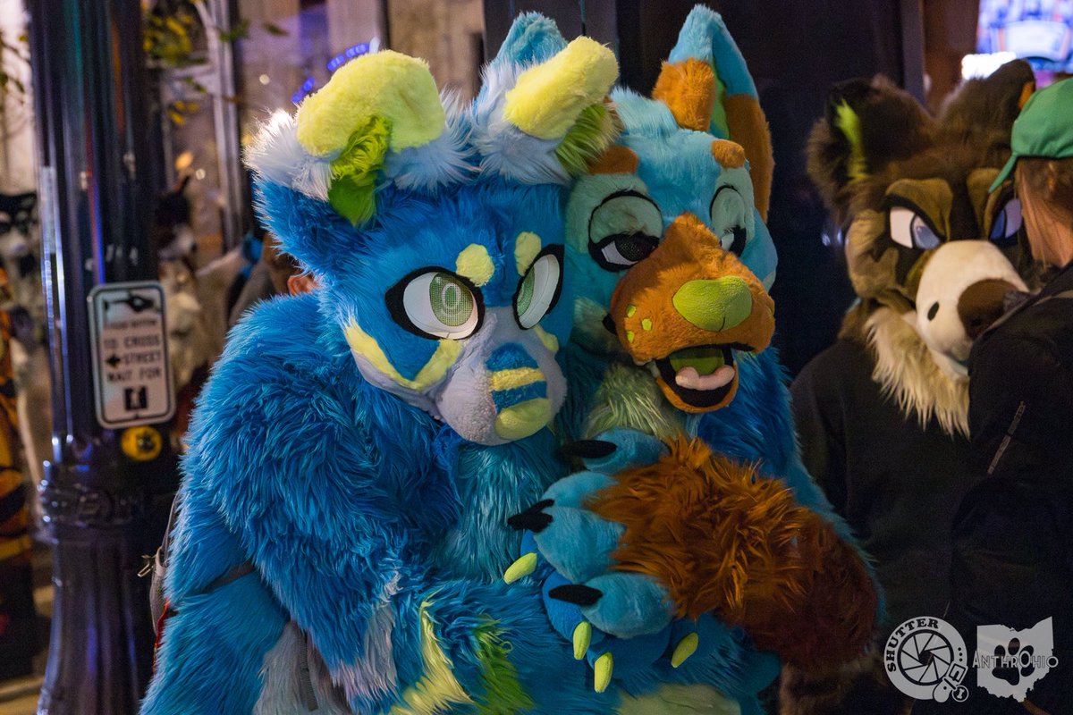 Happy #FursuitFriday!!
#furry #fursuit #fursuiter 
📸:<a href="/BearDogShutter/">🅂🄷🅄🅃🅃🄴🅁➡️🅰️🅾️</a>