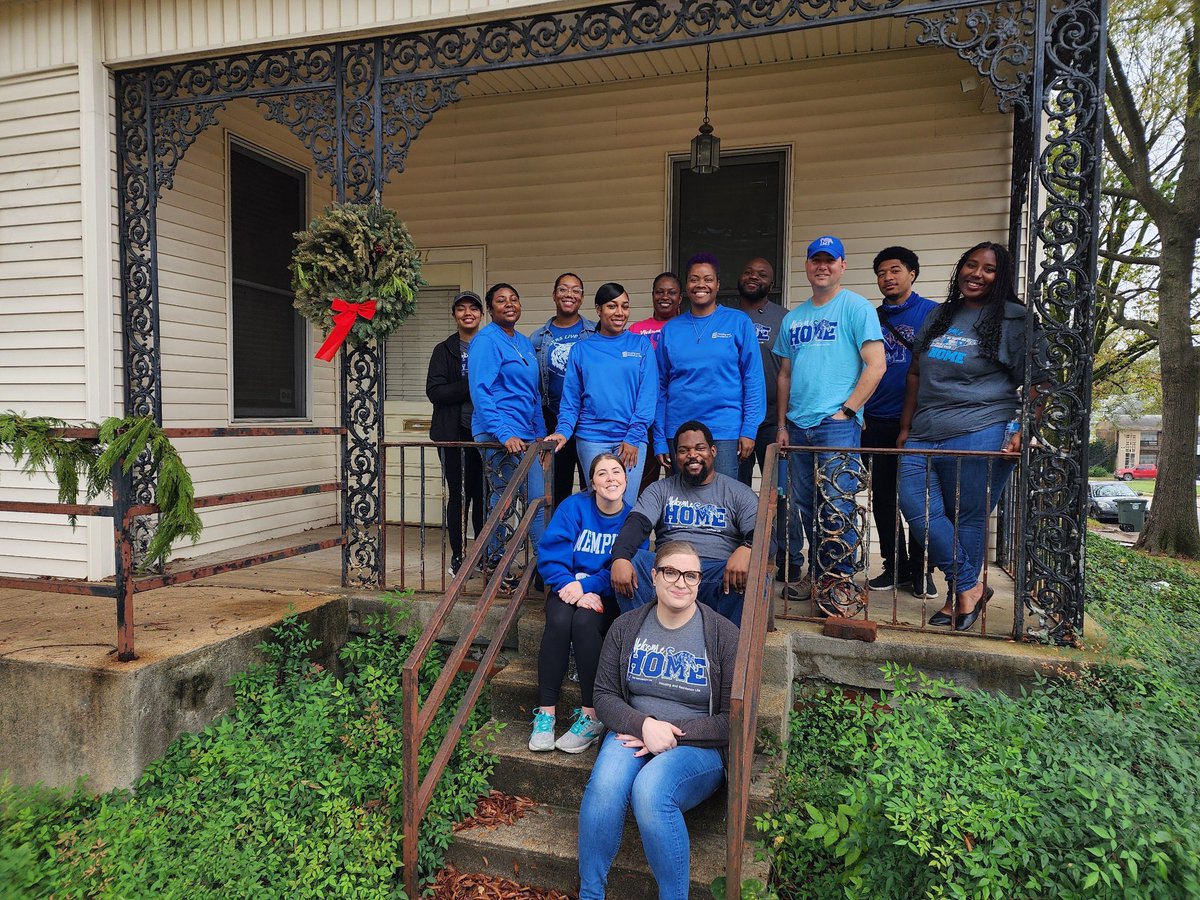 Our department decided to dedicate this Friday to giving back to our community at the Dorothy Day House! 

The Dorothy Day House provides temporary housing and support services for families experiencing houselessness in Memphis, TN. 

To learn more, visit dorothydaymemphis.org