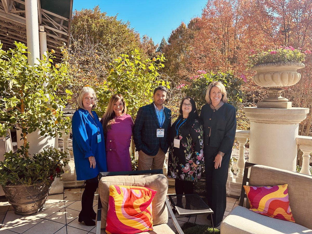 Congratulations to all the students &amp; staff of Dave Blair Elementary School!  🏆️ Superintendent Dr. Wendy Eldredge, along with Dr. Jose Ramos, former principal of Blair Elementary, Amy Bridges, current principal, and district leadership attended the National Blue Ribbon