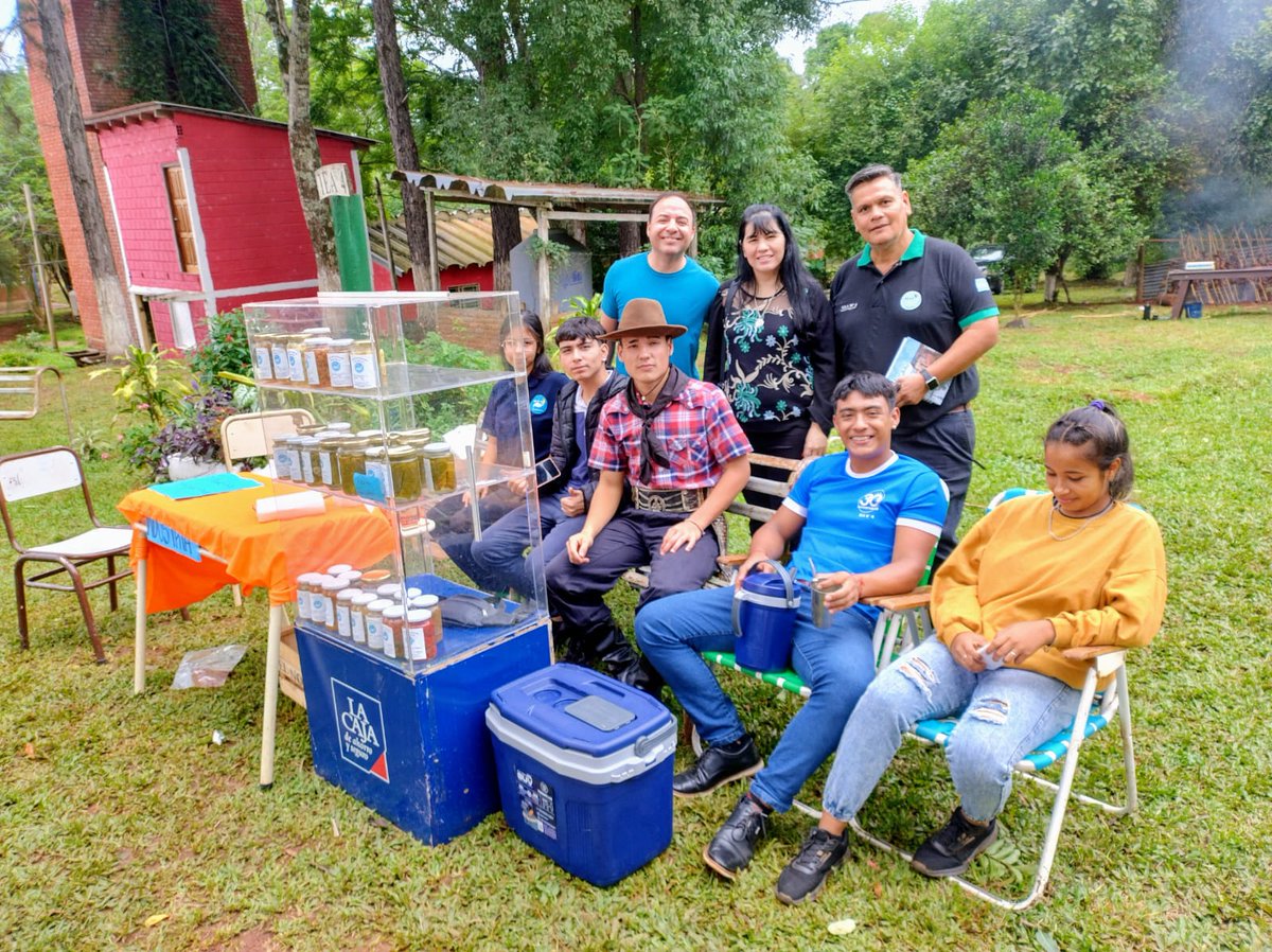 1er Encuentro de la Familia en el IEA N°4, de Loreto, un evento con la calidez humana que caracteriza a las escuelas agropecuarias de la Pcia. 

<a href="/CGEMisiones/">CGE Misiones</a> <a href="/passalacquaok/">Hugo Passalacqua</a> <a href="/grillo141/">Ruben Dario</a> <a href="/LicRamiroAranda/">Prof. Ramiro Aranda</a> <a href="/FChlypanka/">Fabián Chlypanka</a> <a href="/raffabez/">Rafael Bezchlibiak</a> <a href="/martaferre/">MartaFerreira(Martita)</a>
