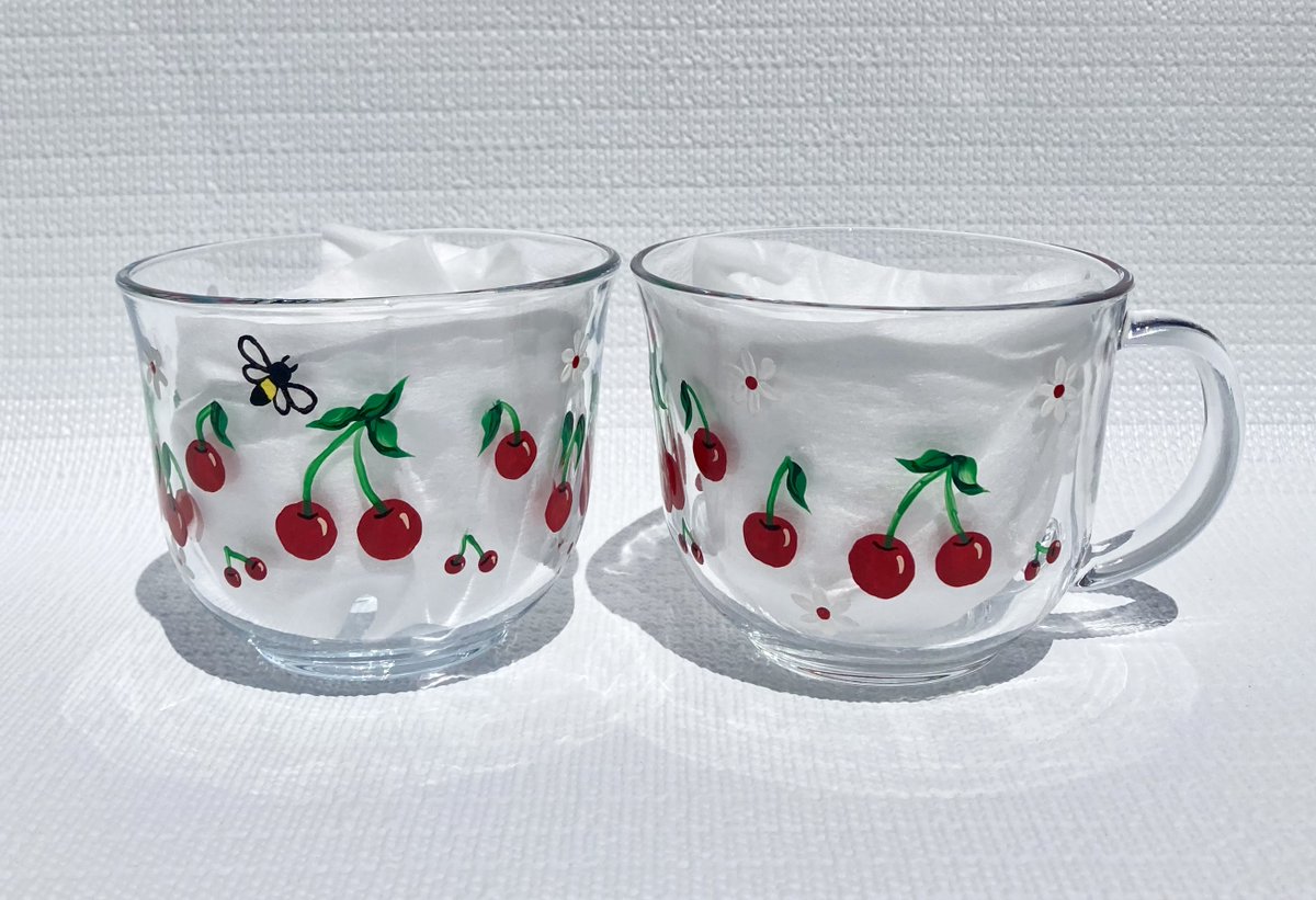 LPaintitpretty's tweet photo. Jumbo glass cups with cherries https://t.co/Fi8RTQNCxs #cherrydecor #glasscups #largecups #giftdeas #SMILEtt23 #etsystore #CraftBizParty https://t.co/C1nrsVIxTb