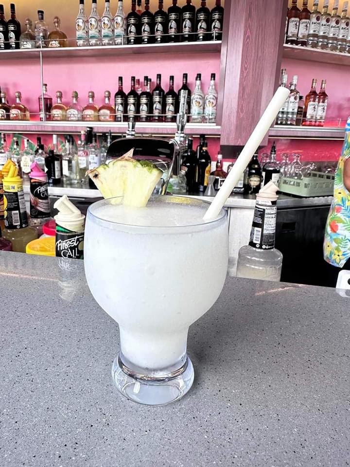 Danielle_MMV's tweet photo. 🚨 EARLY ACCESS - BLACK FRIDAY SALE 🚨 It's time to maximize your adventures — and the value. 

On top of Royal Caribbean's 🔥 Black Friday sailing offer, you can save:

🍹 Up to 50% off beverage packages
🐟 Up to 30% off shore excursions https://t.co/ti44gC71oZ