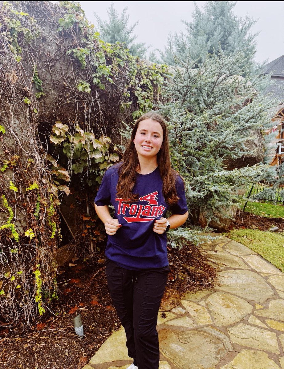LaurenHugo2025's tweet photo. I’m so excited to announce my commitment to @SSC_Softball!!!
So beyond grateful for this opportunity!
I can’t wait to be a Trojan!!
@FuturesEliteOk https://t.co/eRAguDtHu2