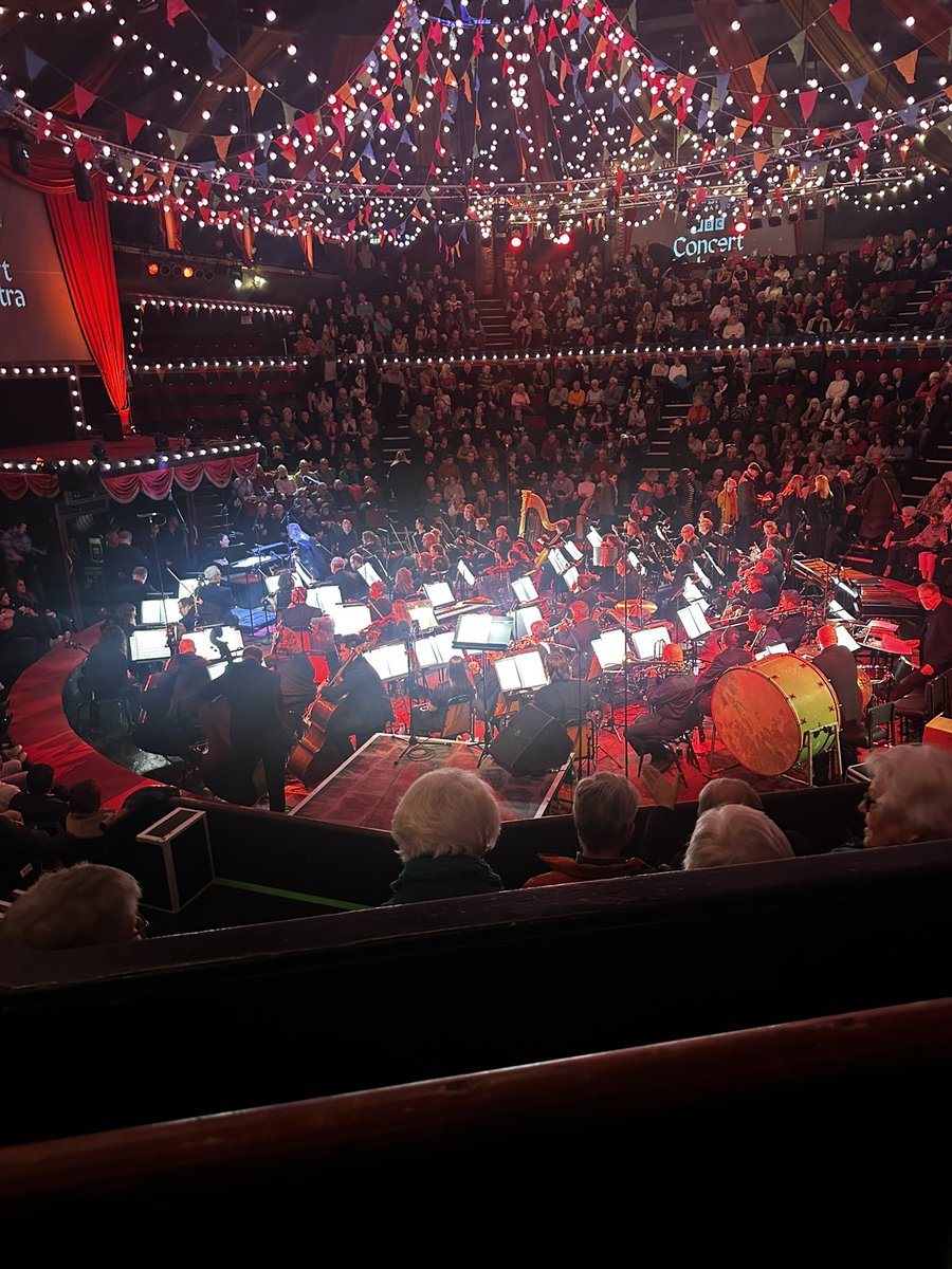 sonnycomposer's tweet photo. An absolute gem of an opportunity!

Mine and  Eleanor Yates piece ‘Never Turn Back’ was played by the @BBCCO this evening, conducted by the amazing @ConductorGeorge, as part of their Friday Night is Music Night. 

Available on BBC Radio 3 and BBC Sounds at 7:30pm on November 22nd https://t.co/jqw2VSlfH9