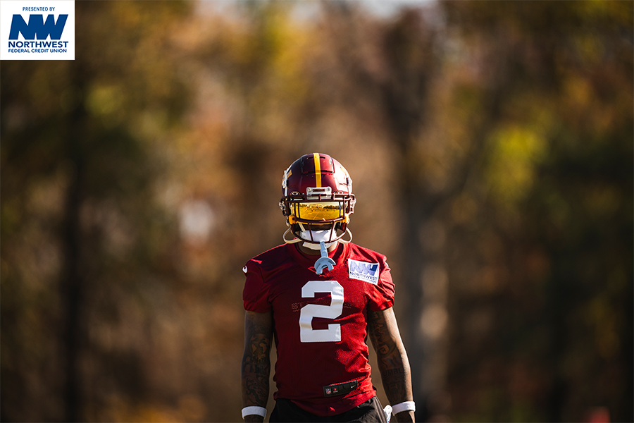 Commanders's tweet image. All 👀 on #PITvsWAS 

@NWFCU | #RaiseHail