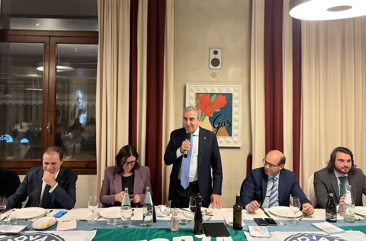 gasparripdl's tweet photo. La giornata conclude a #Rubiera con Rosaria Tassinari e una grande partecipazione a sostegno di Giuseppe Pagliani e @forza_italia! https://t.co/A9LcbZTdMf
